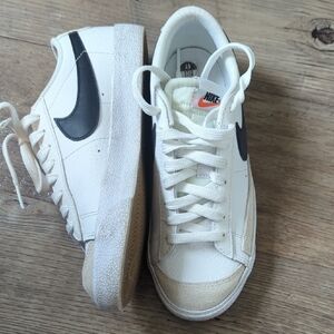 Nike Classic White and Black Sneakers